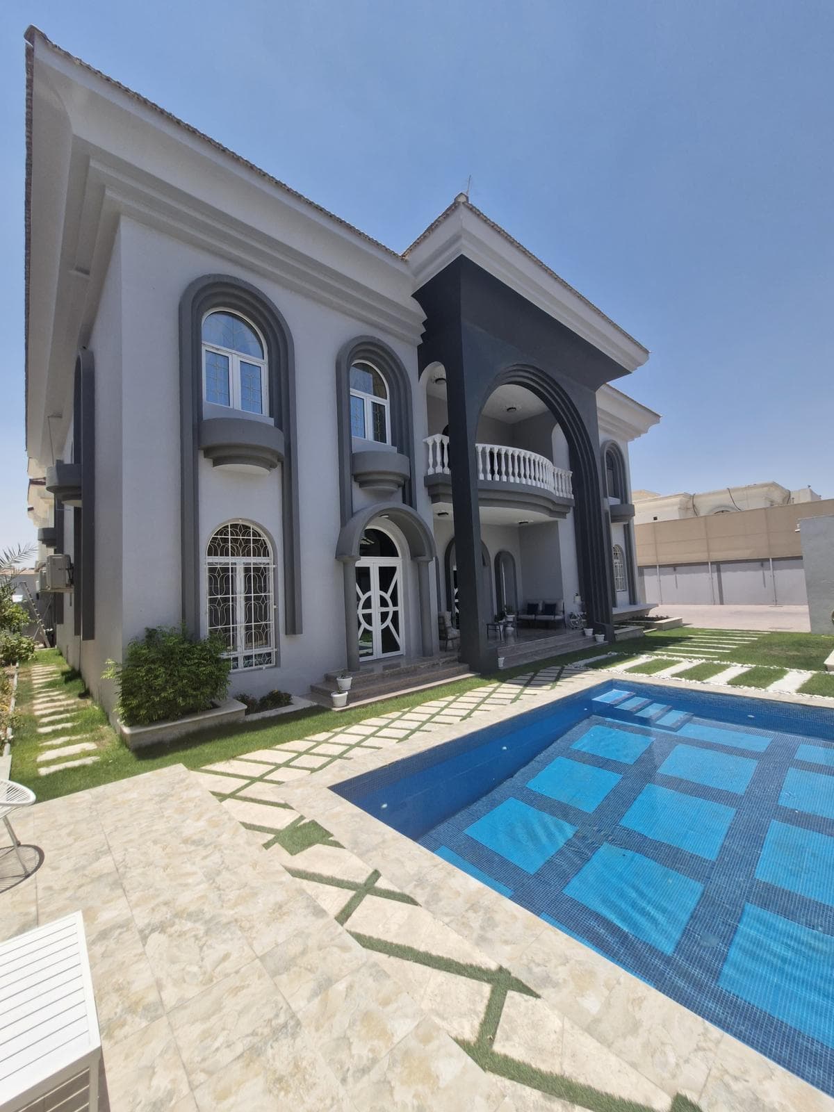 فيلا سكنية 8 غرف نوم للبيع في الغرافة