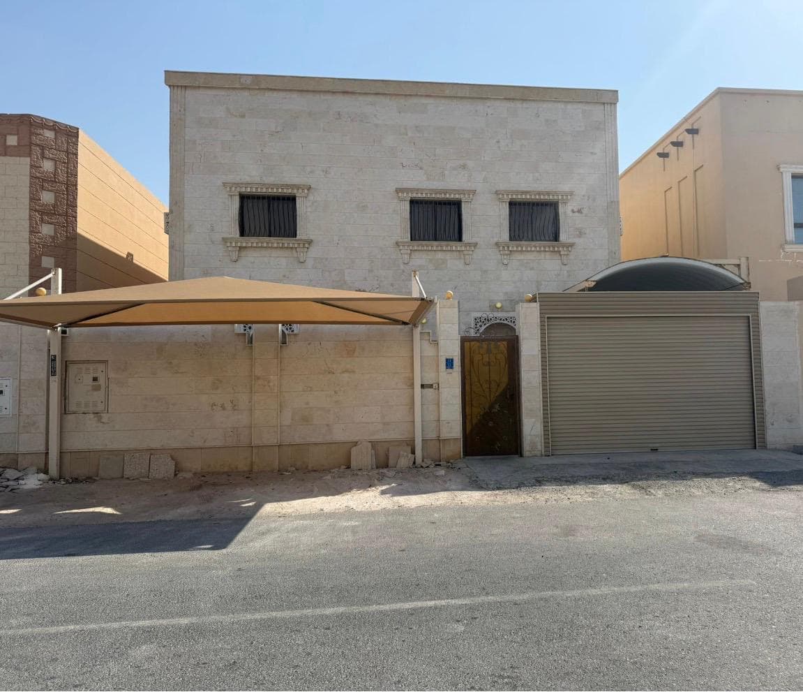6 Bedroom Residential Villa for Sale