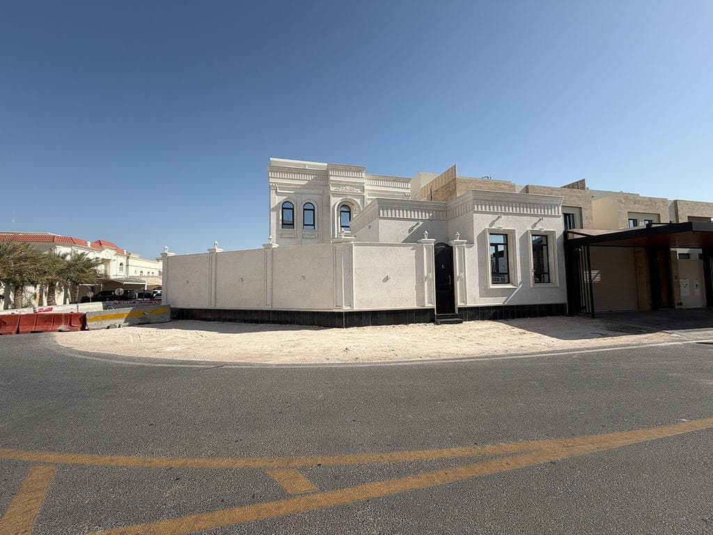 فيلا سكنية 8 غرف نوم للبيع في مريخ