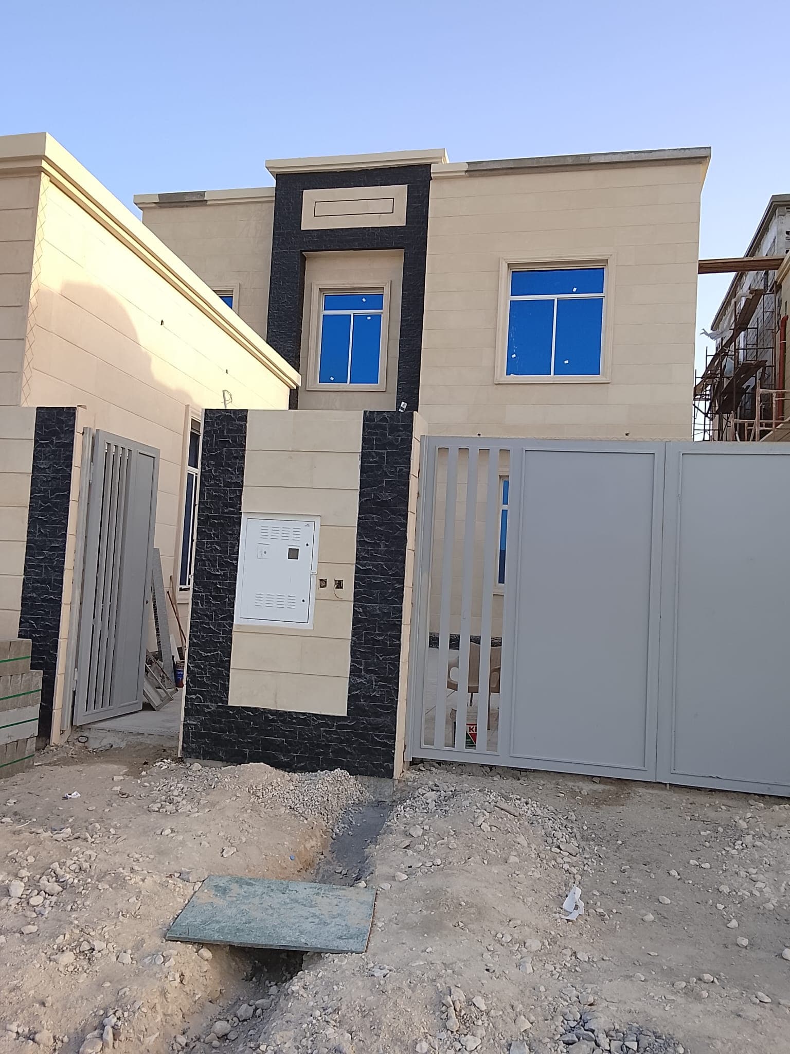 فيلا سكنية 8 غرف نوم للبيع في ازغوى