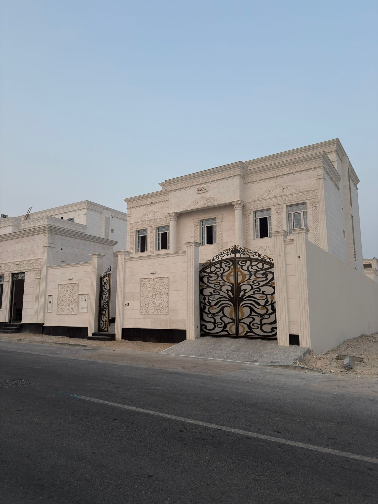 فيلا سكنية 8 غرف نوم للبيع في الوكير