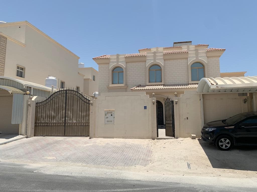 فيلا سكنية 7 غرف نوم للبيع في المشاف