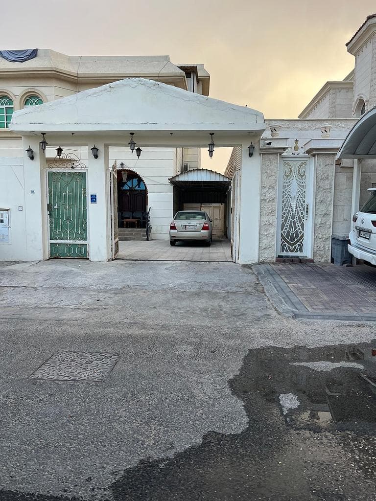 6 Bedroom Residential Villa for Sale in Al Aziziya