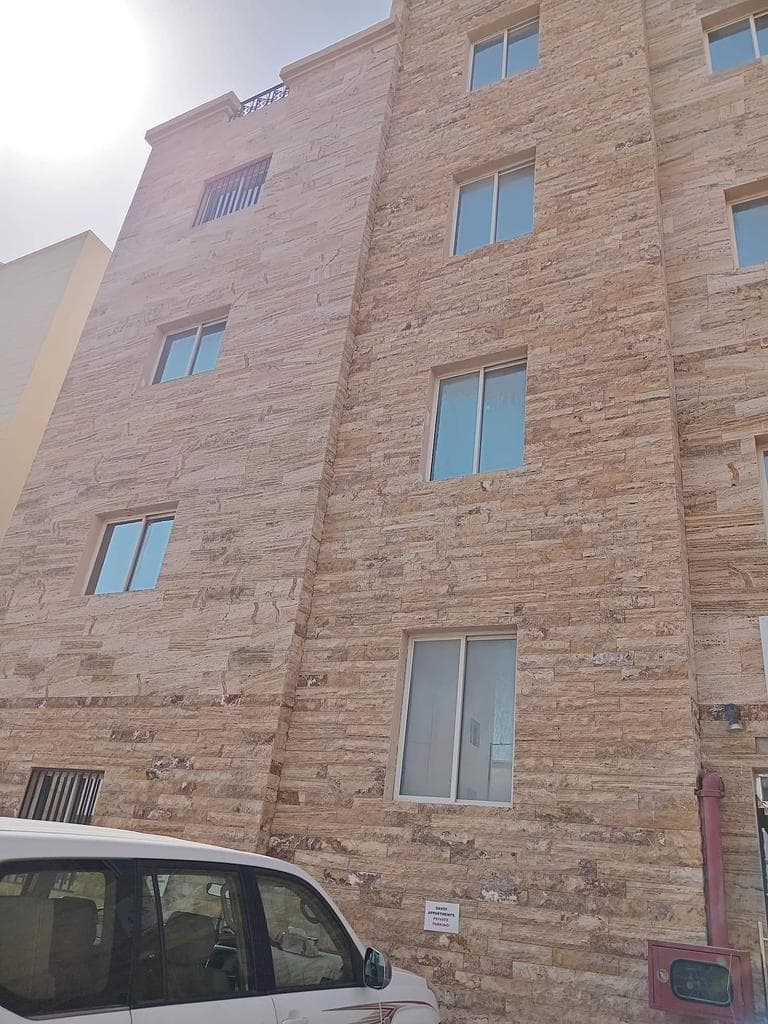 مبنى سكني للبيع في فريج بن عمران