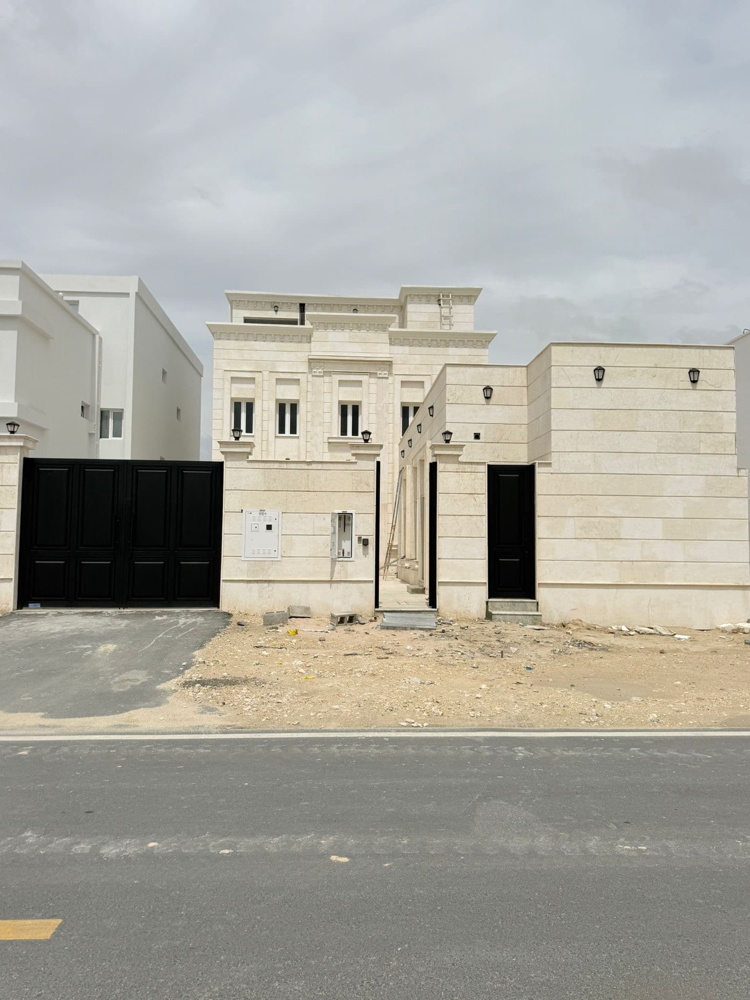 فيلا سكنية 7 غرف نوم للبيع في ام قرن 