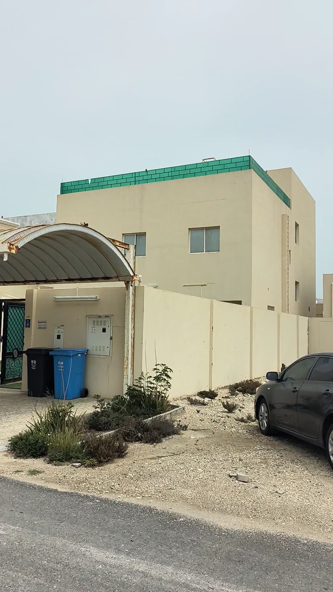 فيلا سكنية 6 غرف نوم للبيع في الرويس