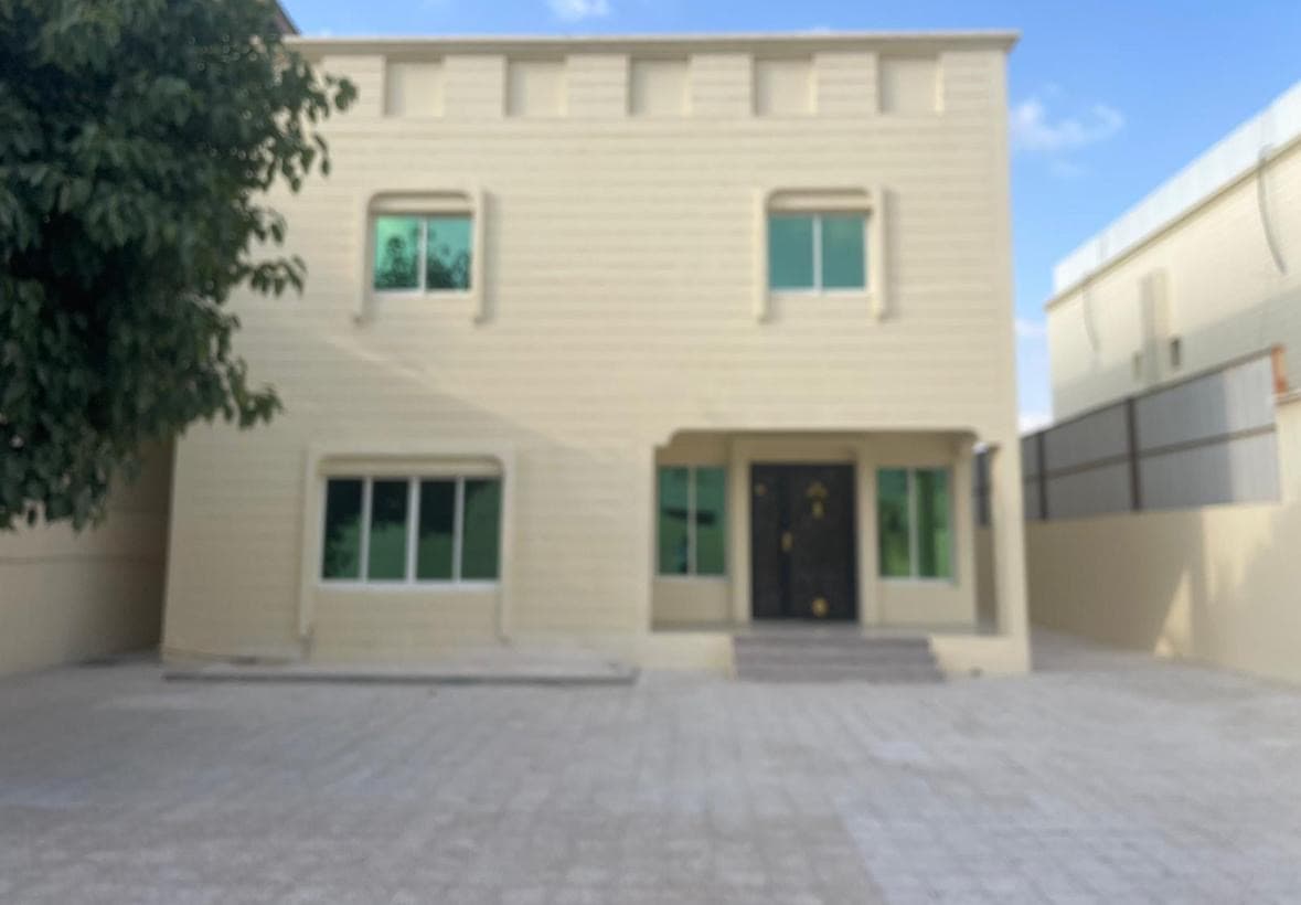 فيلا سكنية 7 غرف نوم للبيع
