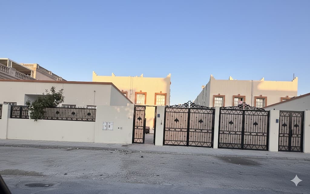 فيلا سكنية 8 غرف نوم للبيع في عين خالد