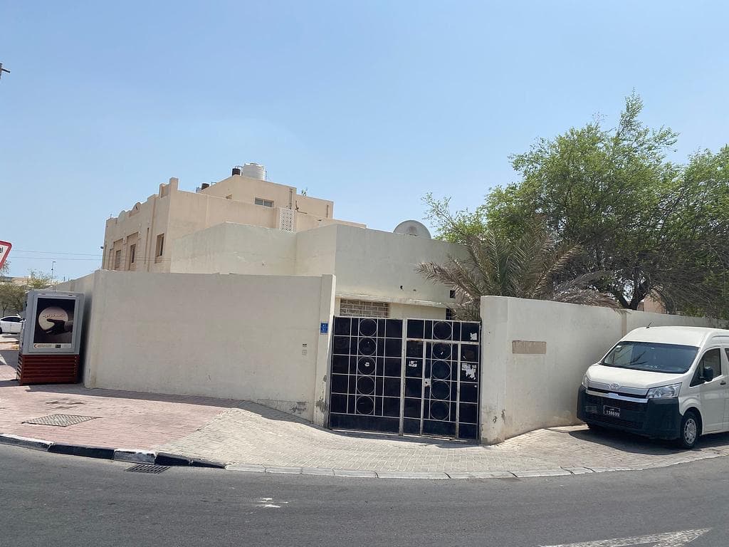 فيلا سكنية 4 غرف نوم للبيع في الوكرة