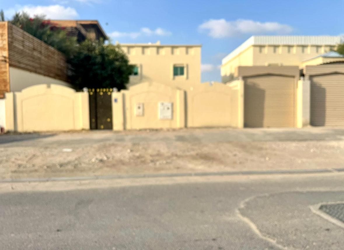 فيلا سكنية 6 غرف نوم للبيع في المشاف