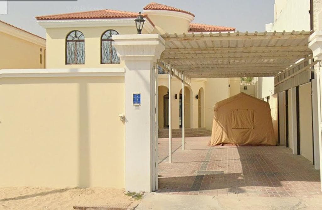 فيلا سكنية 6 غرف نوم للبيع في الخور