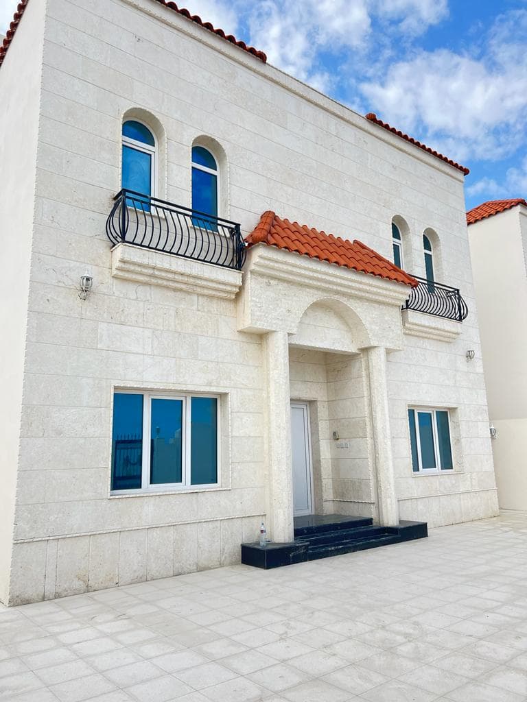 فيلا سكنية بغرفة نوم واحدة للبيع في الثمامة