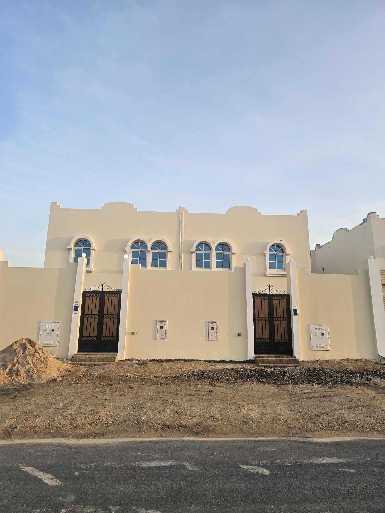 فيلا سكنية 5 غرف نوم للبيع في الرويس