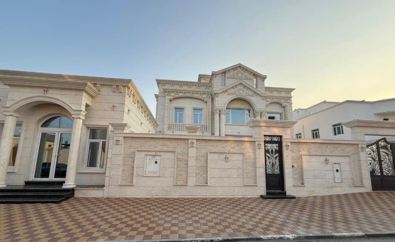 فيلا سكنية 7 غرف نوم للبيع في عنيزة (الخليج الغربي)