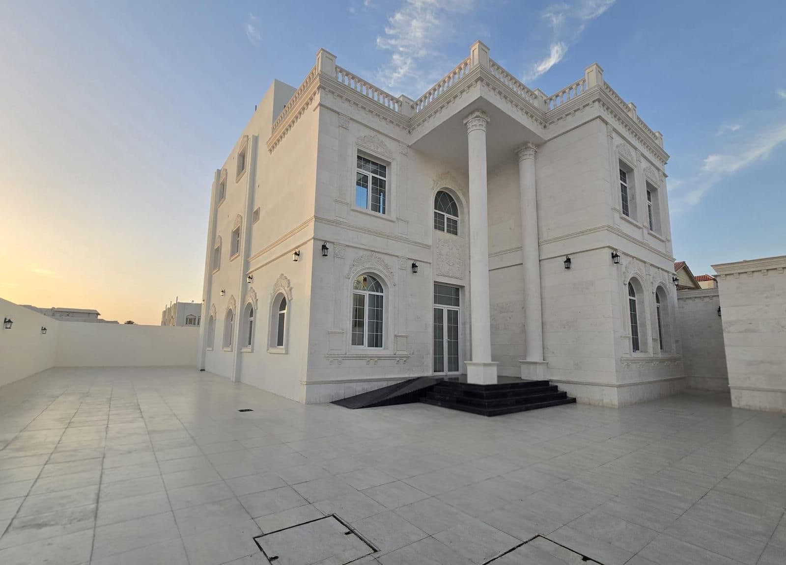 8 Bedroom Residential Villa for Sale in Al Kharaitiyat