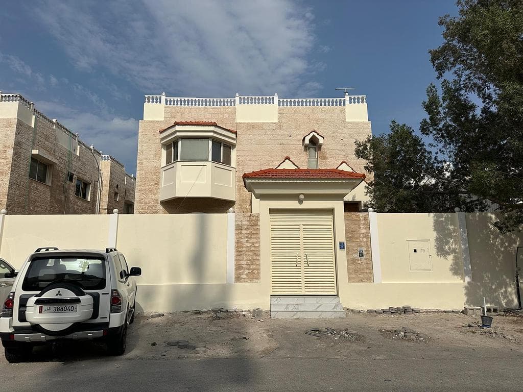 فيلا سكنية 6 غرف نوم للبيع في نعيجة