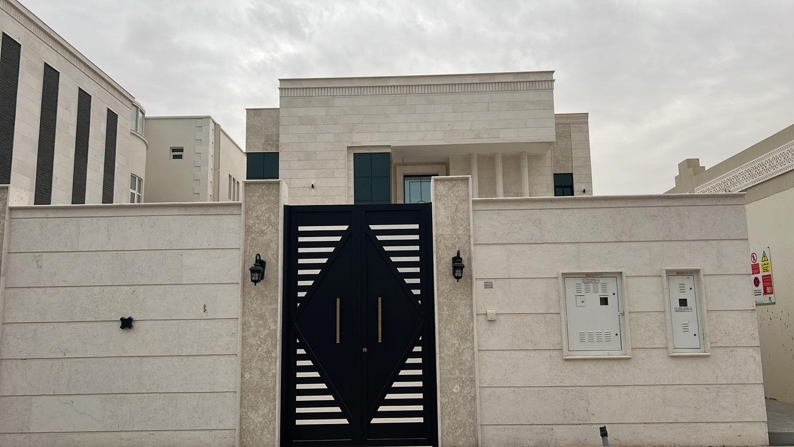 فيلا سكنية 8 غرف نوم للبيع