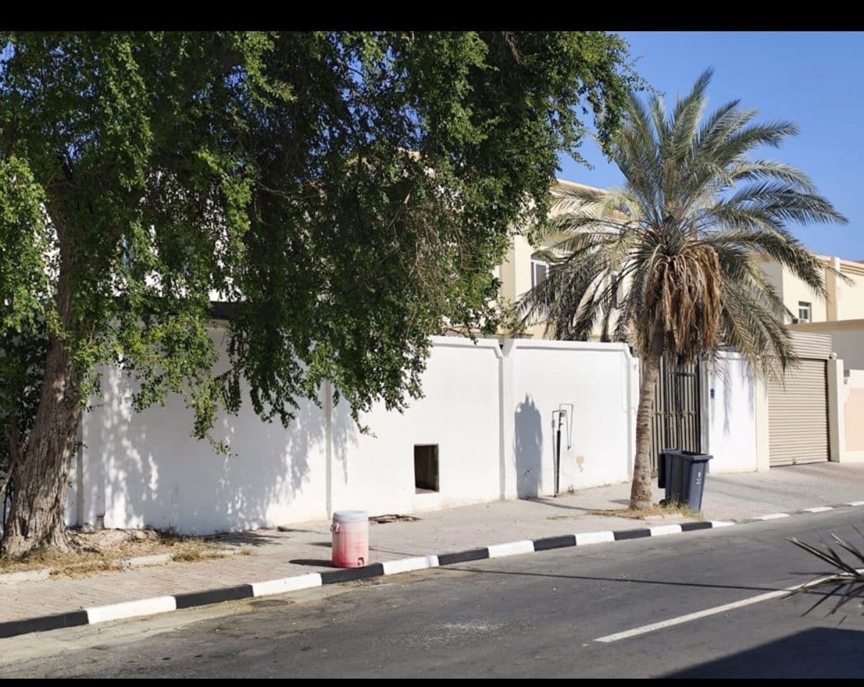 فيلا سكنية 6 غرف نوم للبيع في عنيزة (الخليج الغربي)