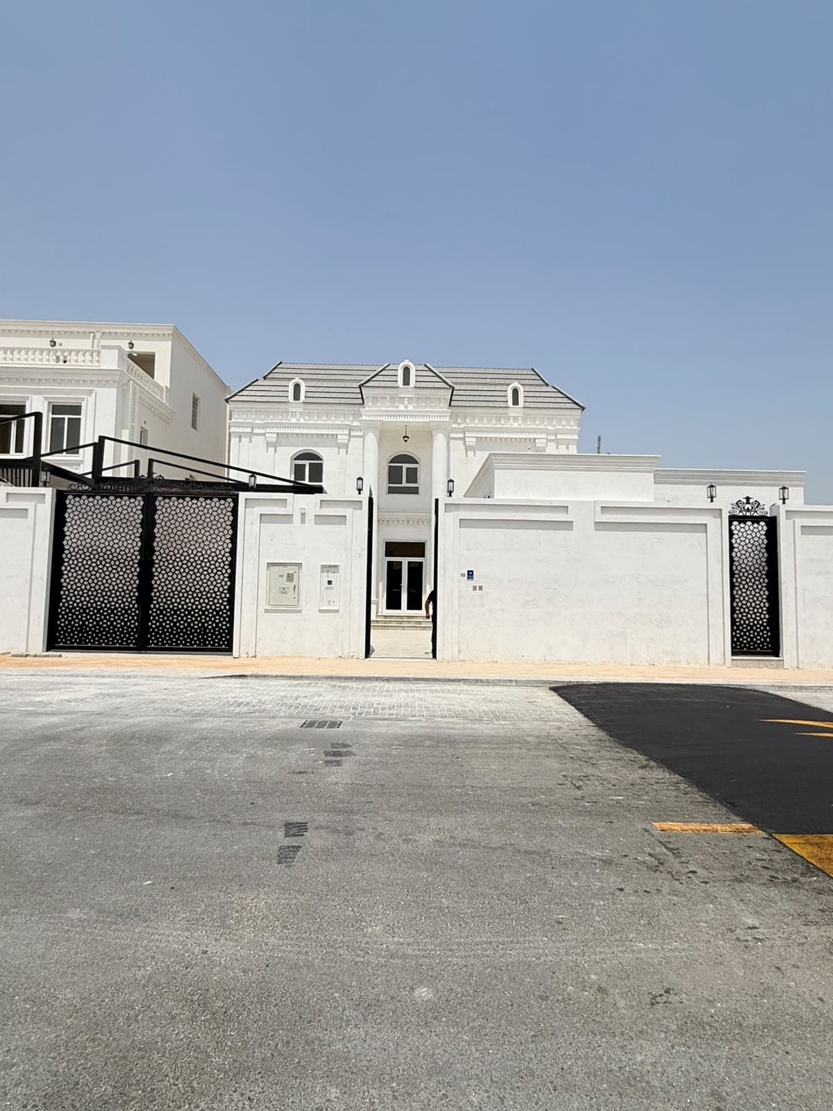8 Bedroom Residential Villa for Sale