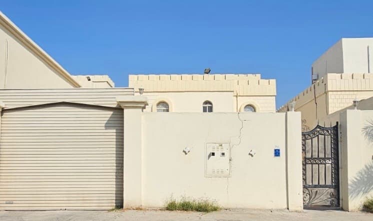 6 Bedroom Residential Villa for Sale