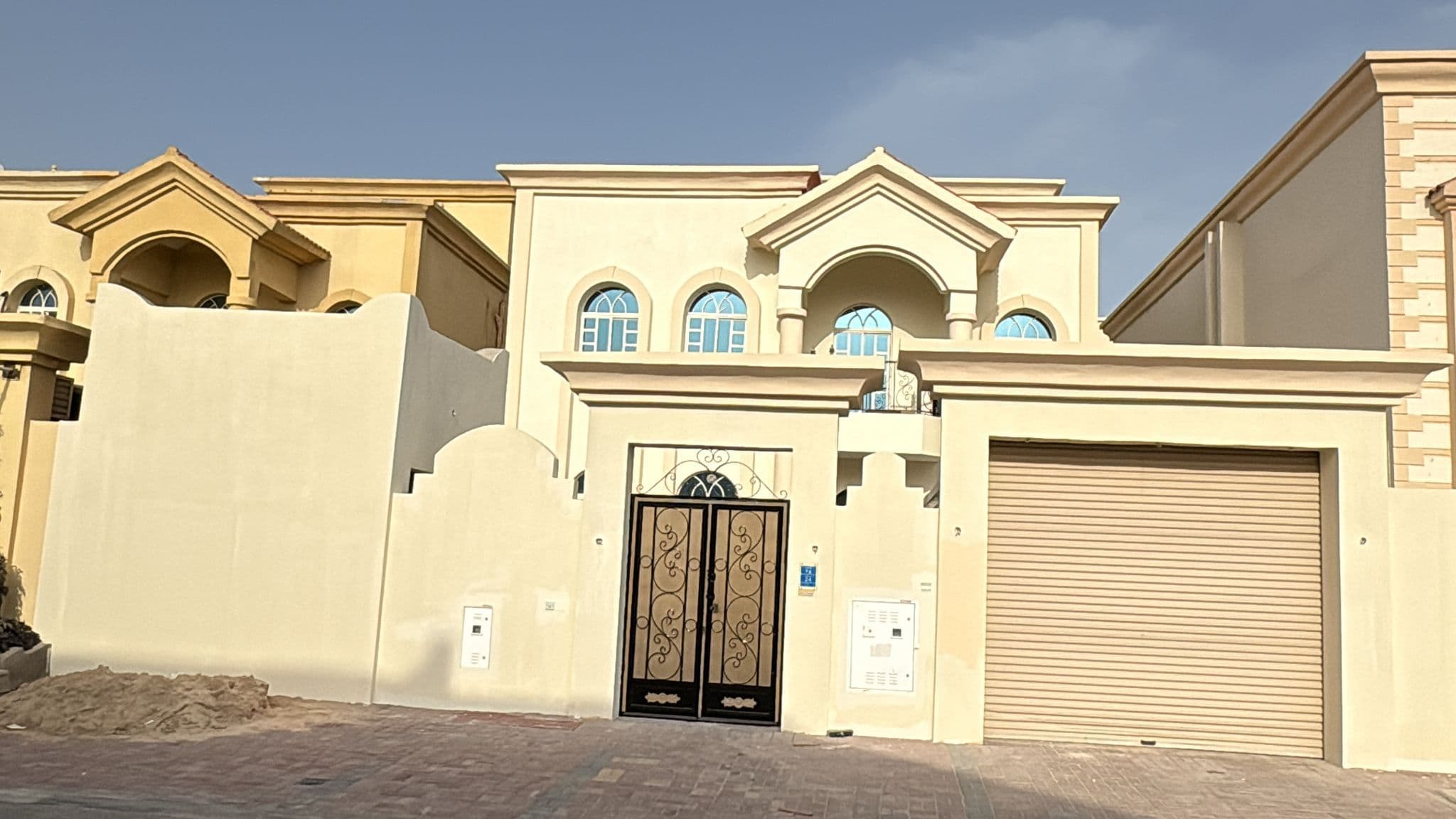 فيلا سكنية 6 غرف نوم للبيع في الصخامة