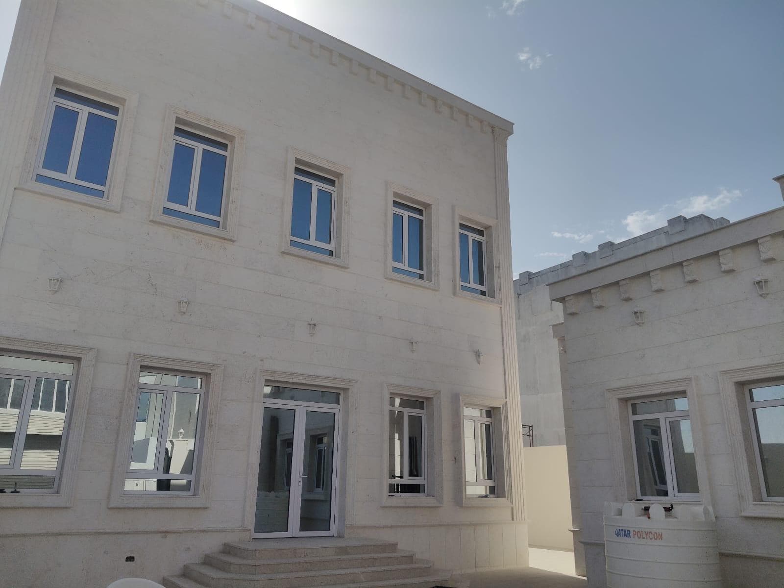 فيلا سكنية 8 غرف نوم للبيع في عين خالد