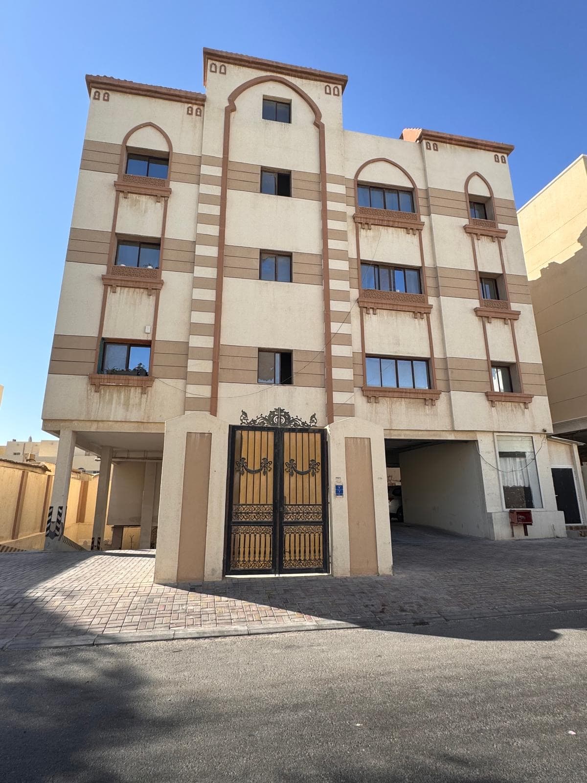 Residential Building for Sale in Al Wakra