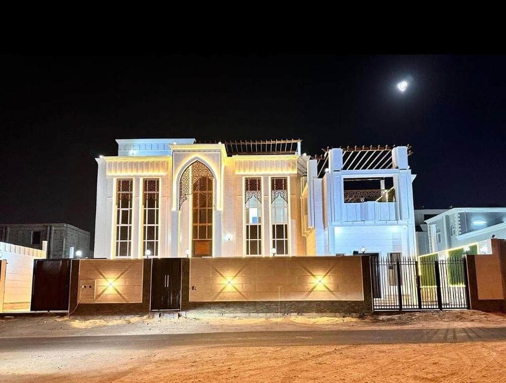 8 Bedroom Residential Villa for Sale in Al Themaid
