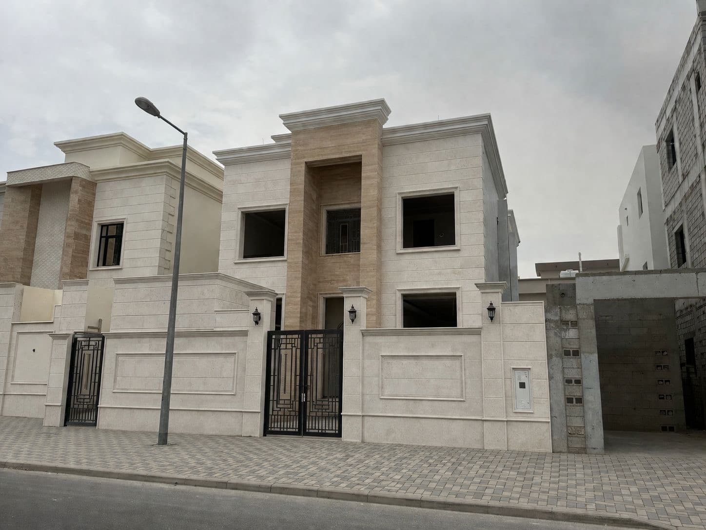 7 Bedroom Residential Villa for Sale in Al Aziziya