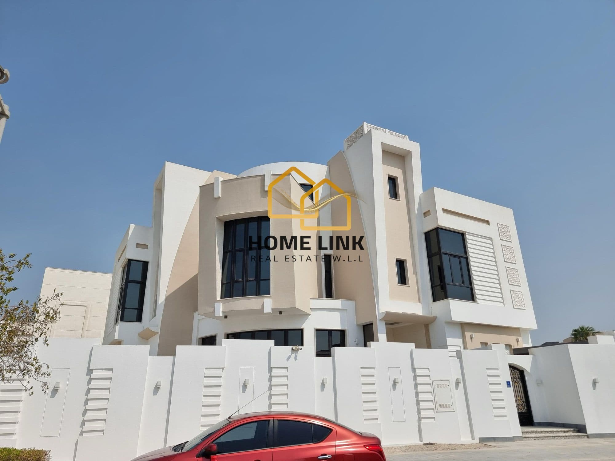 فيلا سكنية 8 غرف نوم للبيع في ووترفونت (لوسيل)