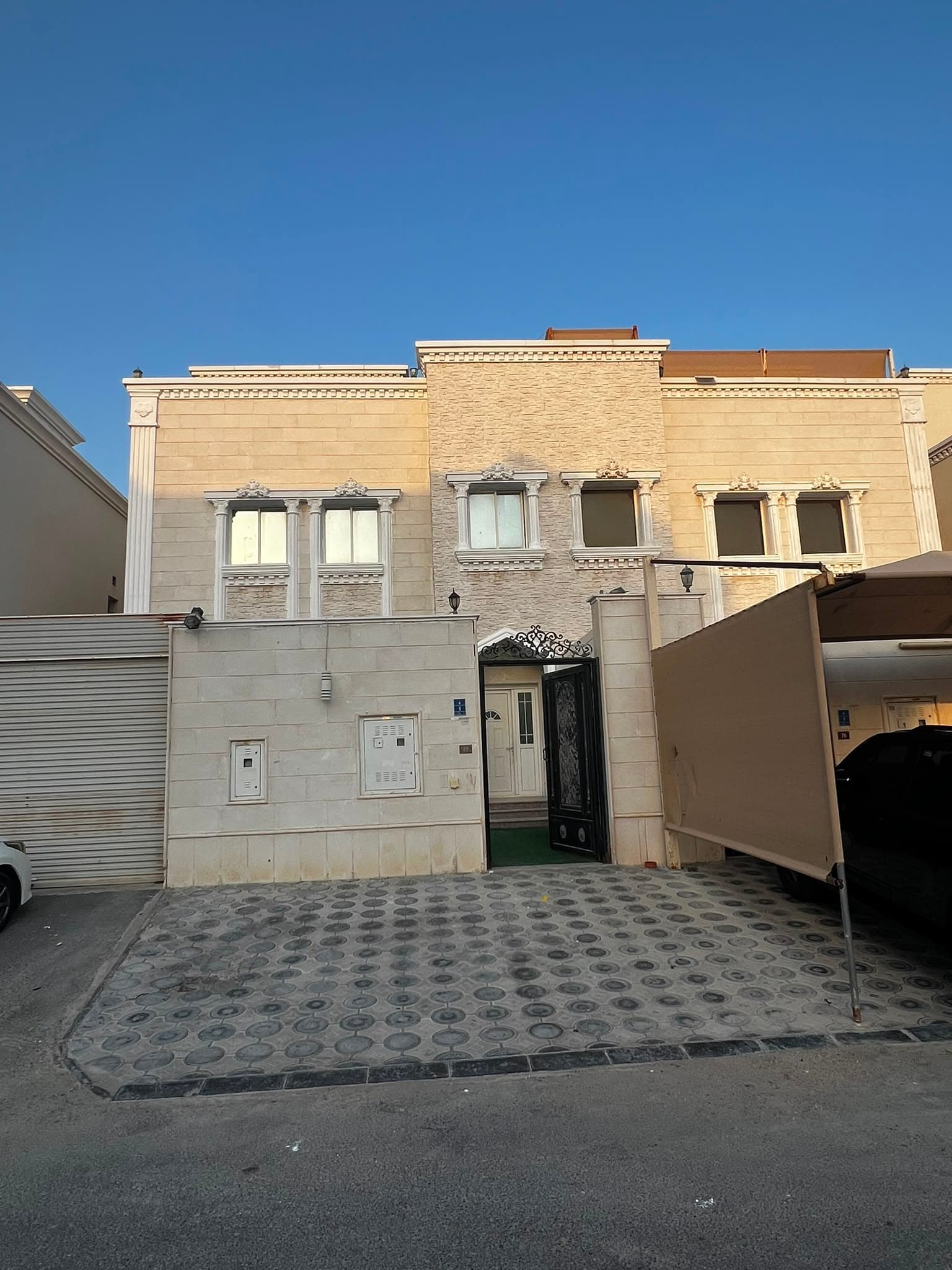 فيلا سكنية 8 غرف نوم للبيع في المشاف