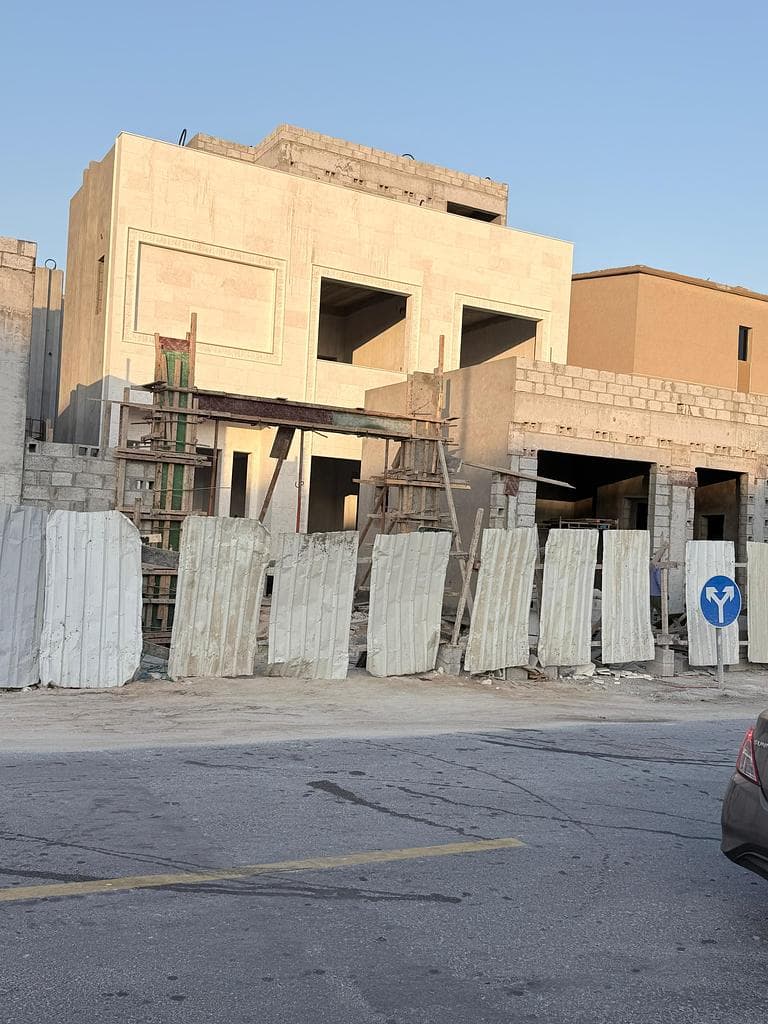 8 Bedroom Residential Villa for Sale in Gharrafat Al Rayyan