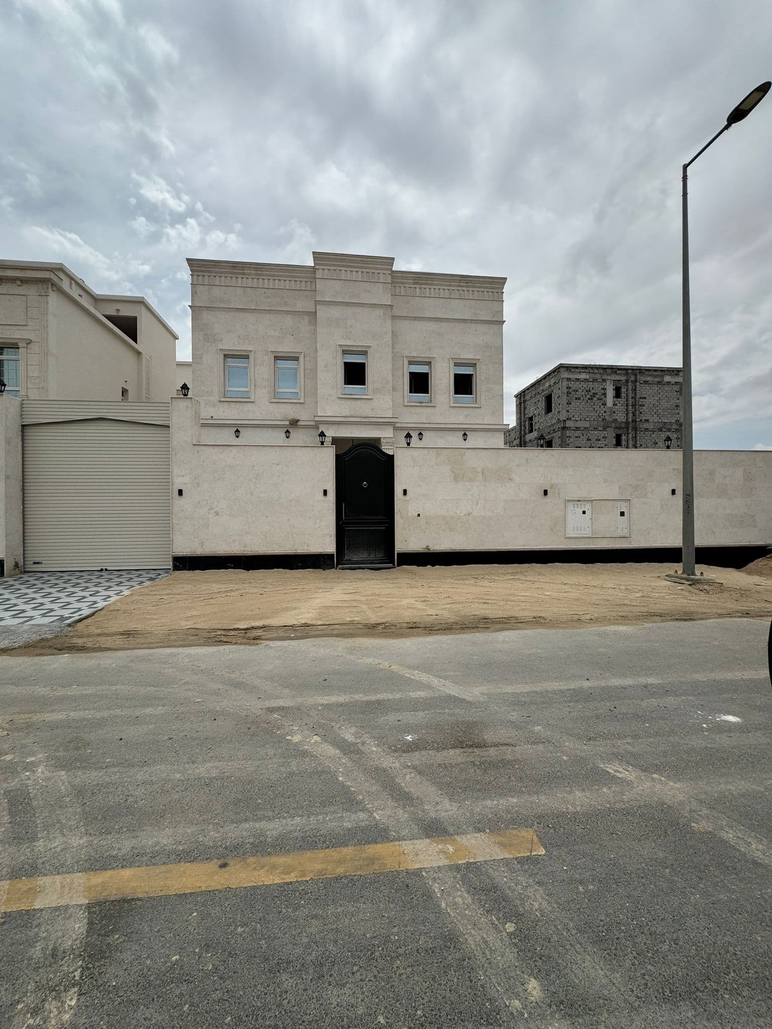 فيلا سكنية 7 غرف نوم للبيع في ام قرن 