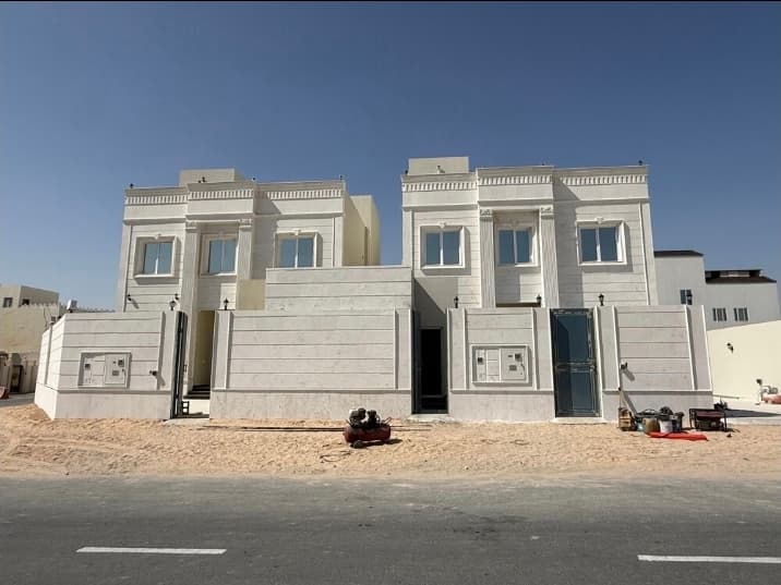 فيلا سكنية 6 غرف نوم للبيع في سميسمة 