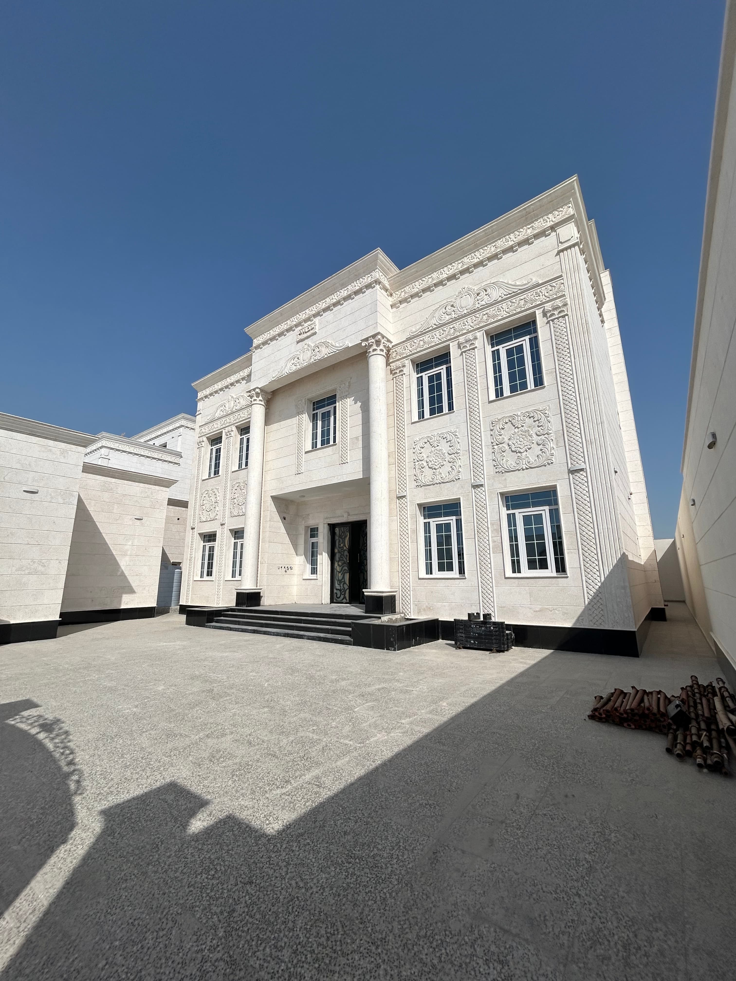 فيلا سكنية 8 غرف نوم للبيع في الوكير