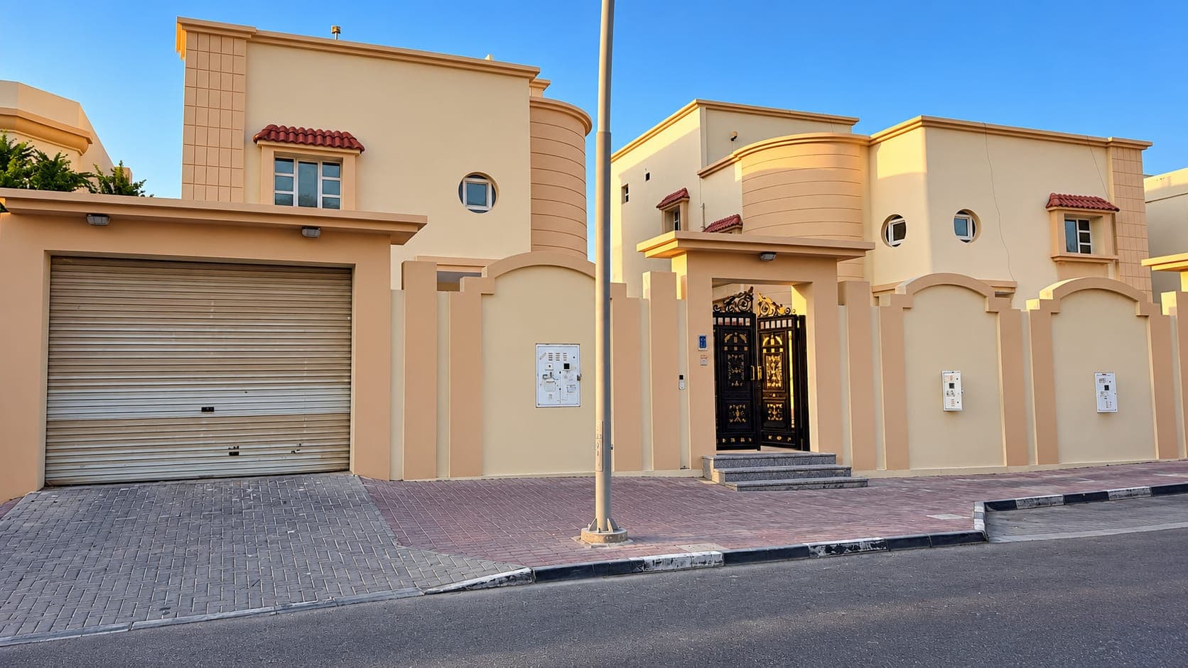 6 Bedroom Residential Villa for Sale