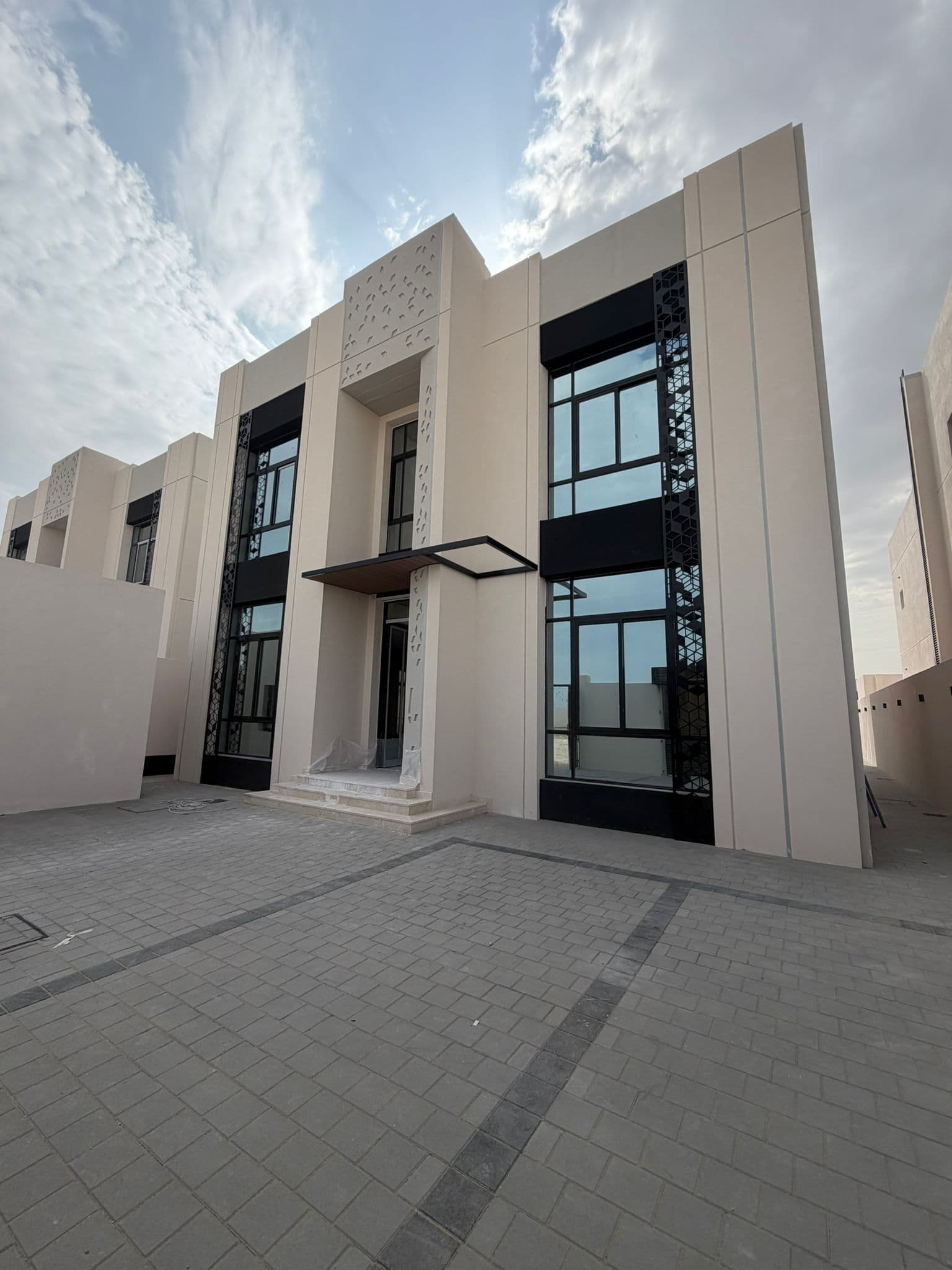 فيلا سكنية 7 غرف نوم للبيع في ازغوى