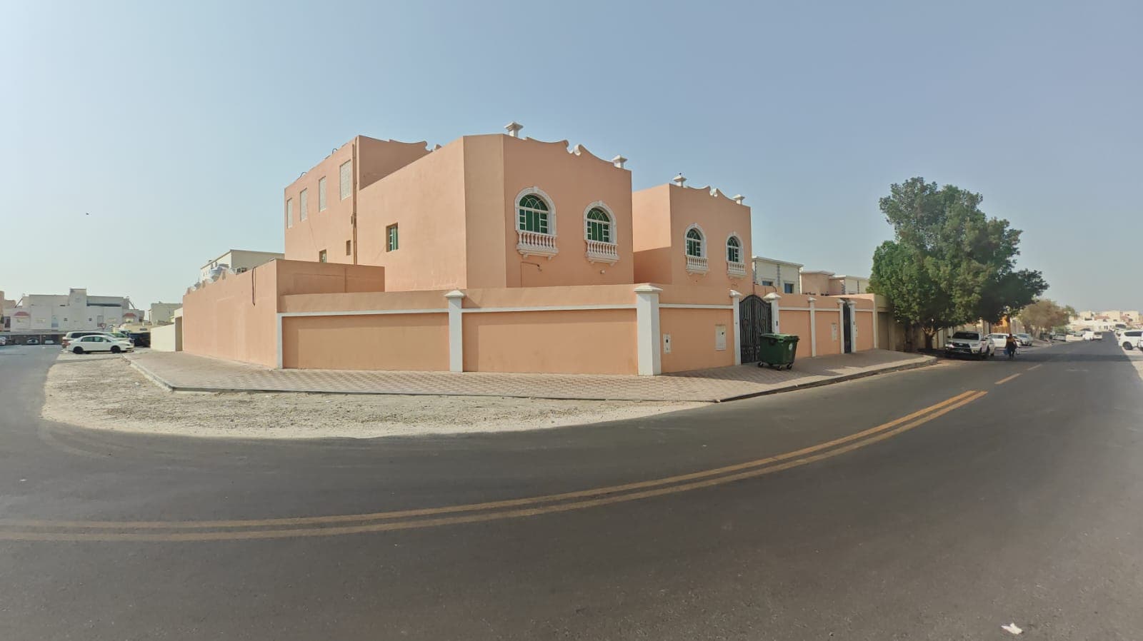 فيلا سكنية 8 غرف نوم للبيع في عين خالد