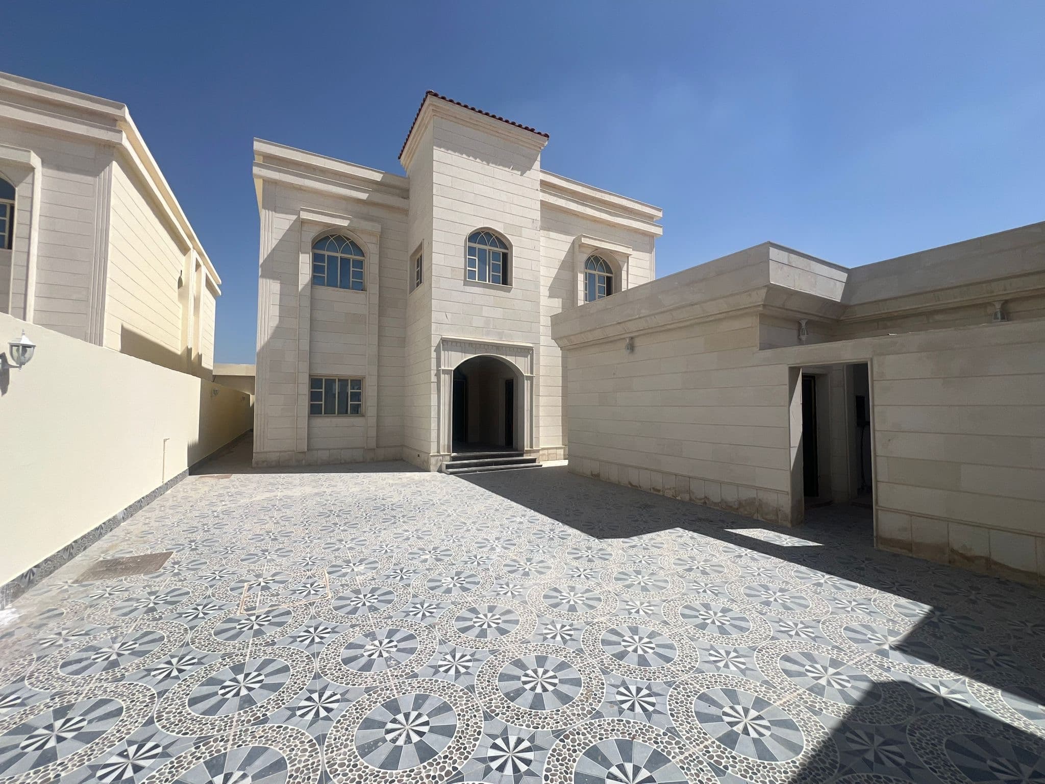 فيلا سكنية 6 غرف نوم للبيع في المشاف