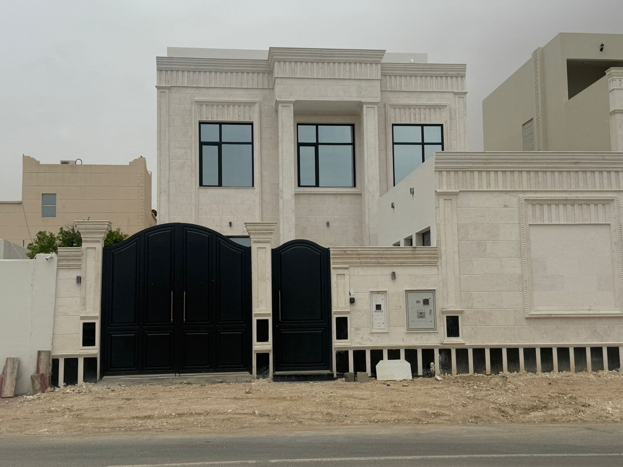 فيلا سكنية 7 غرف نوم للبيع في ام صلال علي