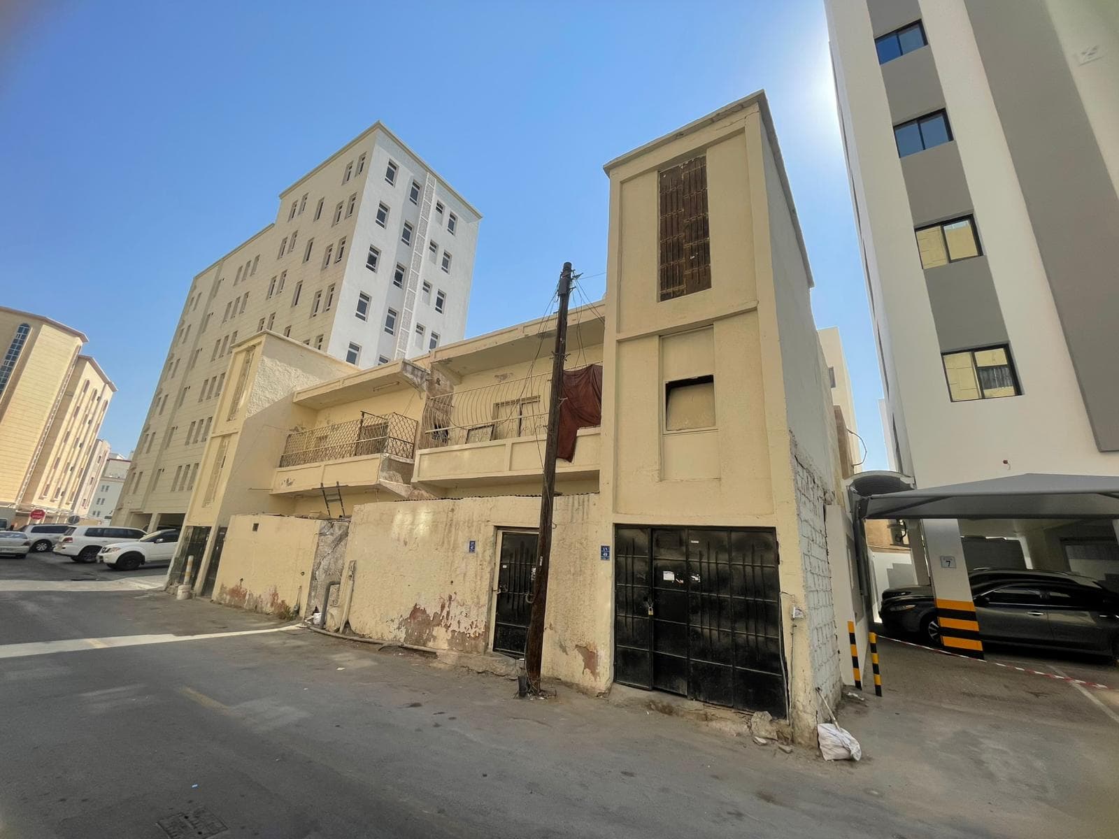 أرض سكنية للبيع في ام غويلينة