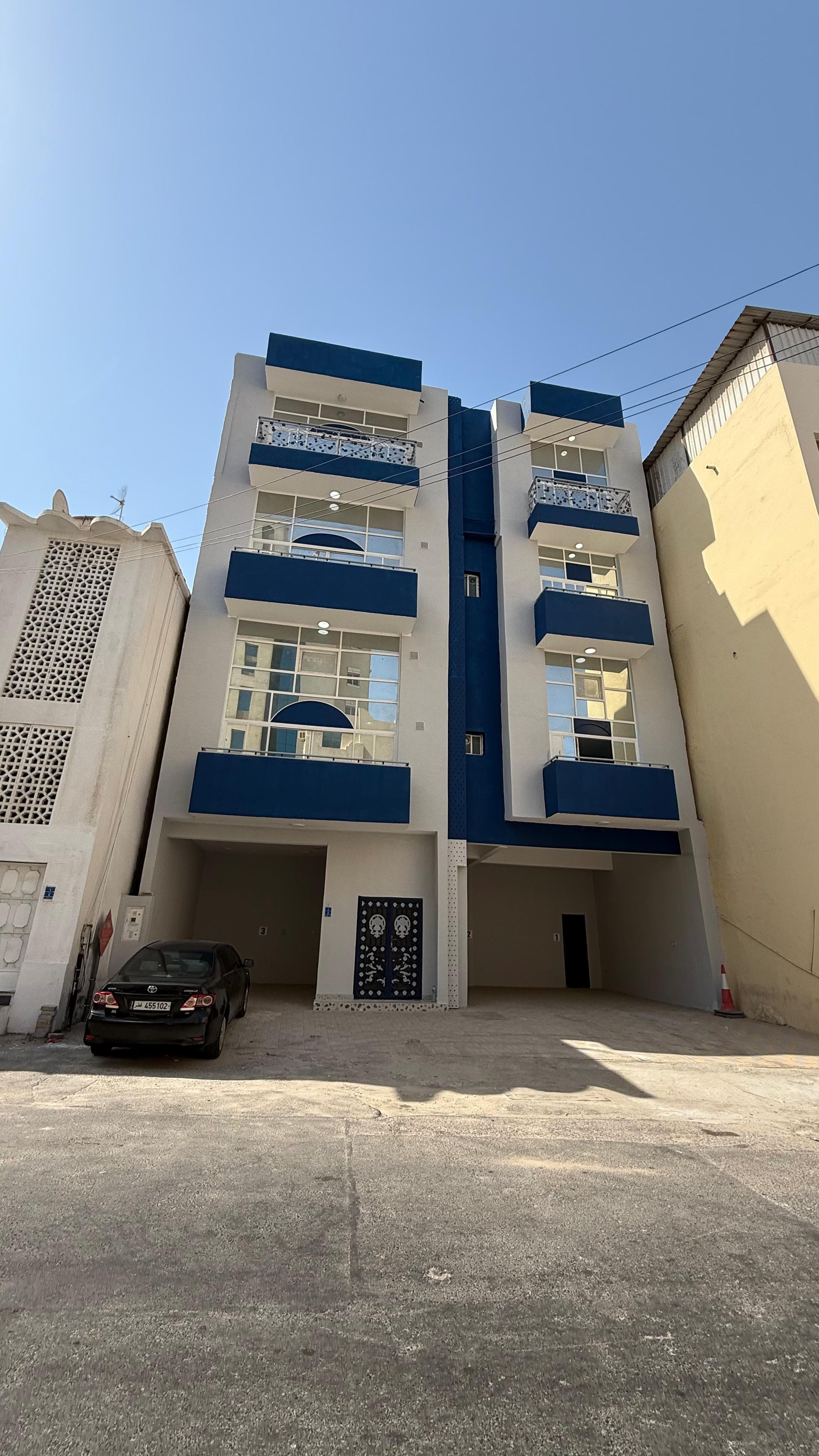 مبنى سكني للبيع