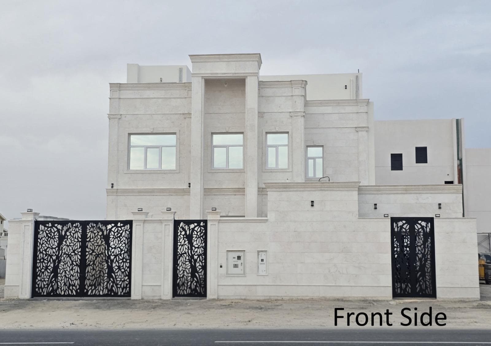 فيلا سكنية 8 غرف نوم للبيع في الصخامة