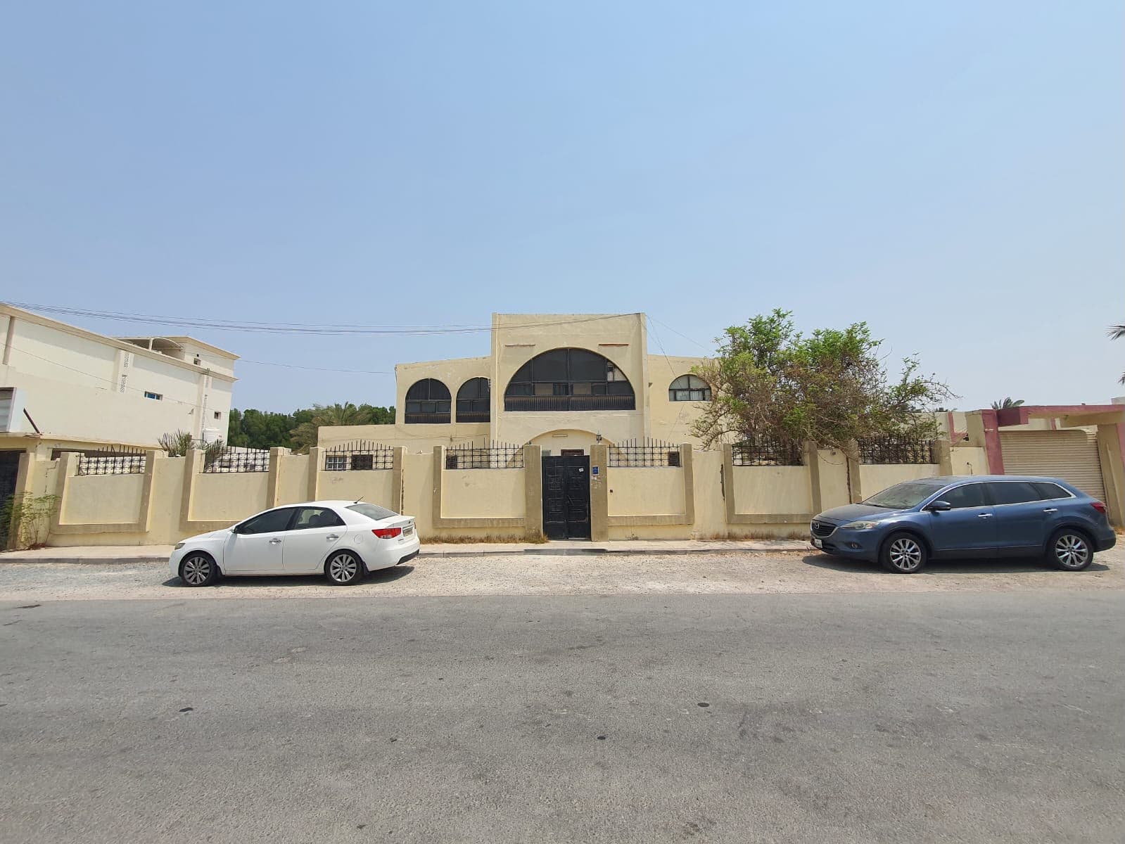 فيلا سكنية 8 غرف نوم للبيع في اللقطة