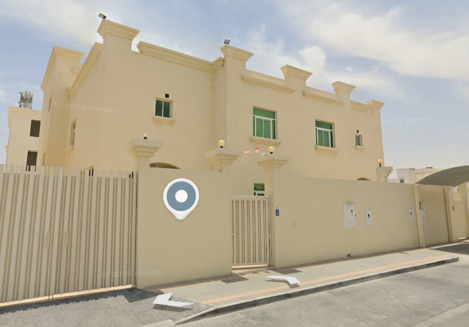 مبنى سكني للبيع