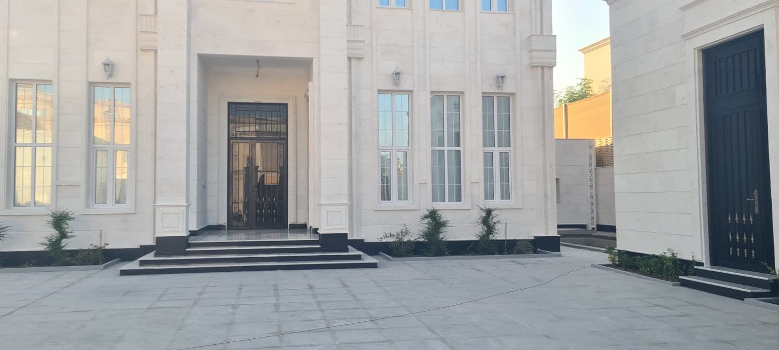 فيلا سكنية 8 غرف نوم للبيع في روضة الحمامة