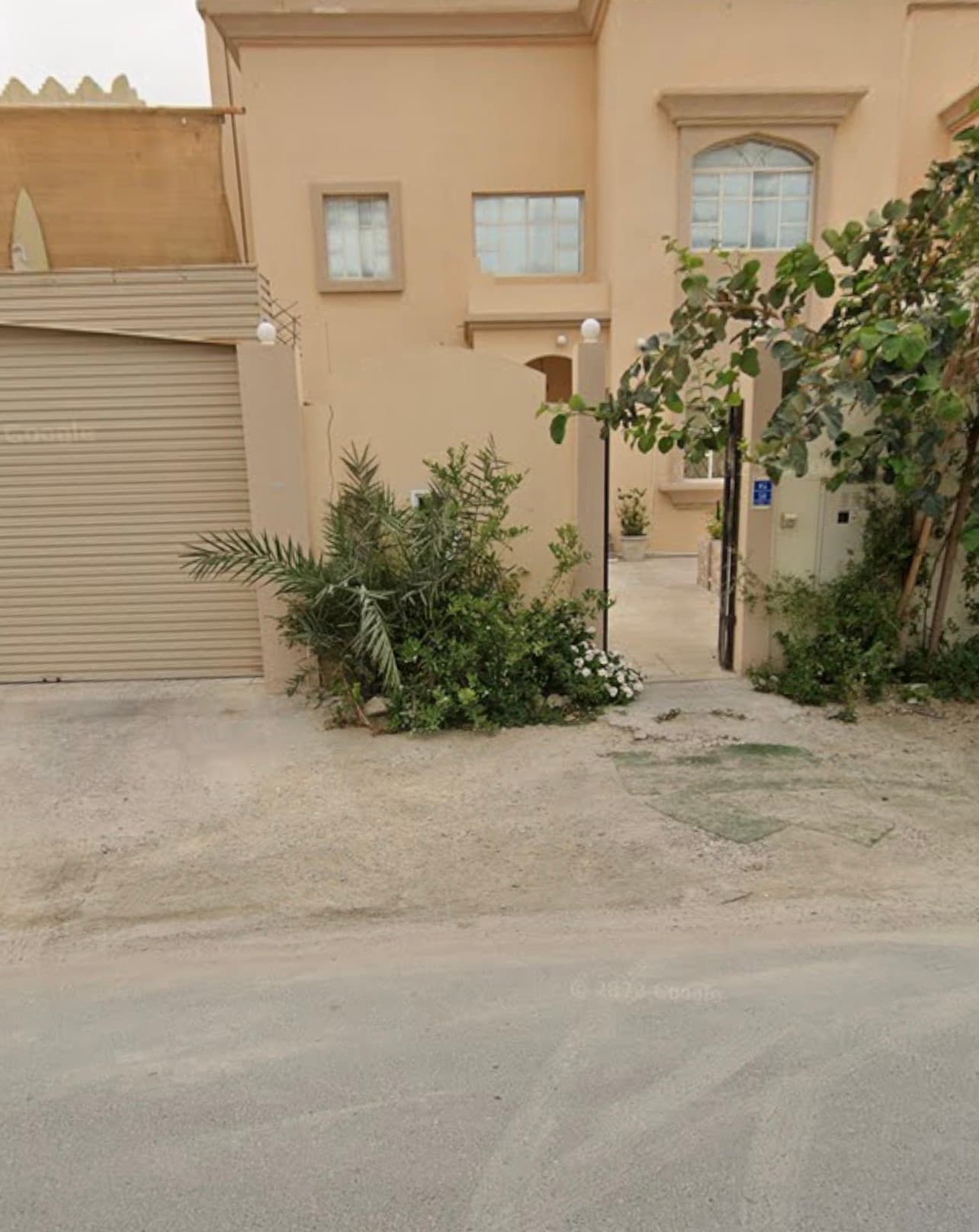 فيلا سكنية 6 غرف نوم للبيع في الرويس