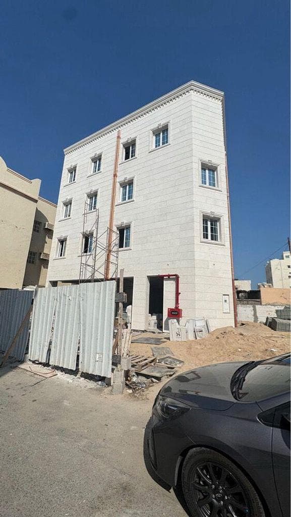 مبنى سكني للبيع في فريج بن عمران