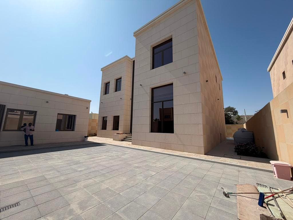 فيلا سكنية 8 غرف نوم للبيع في الوعب