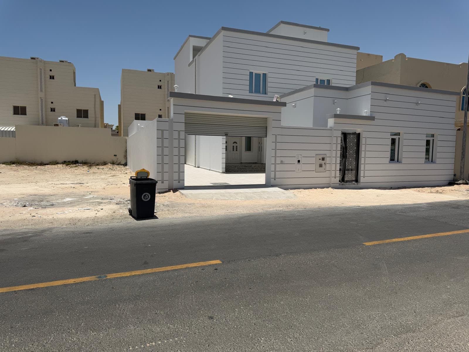 فيلا سكنية 8 غرف نوم للبيع